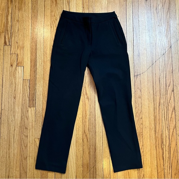 Lululemon On The Move Pants  Womens Size 4 Stretch Black Pockets Meas 27x27.5 - Picture 1 of 11